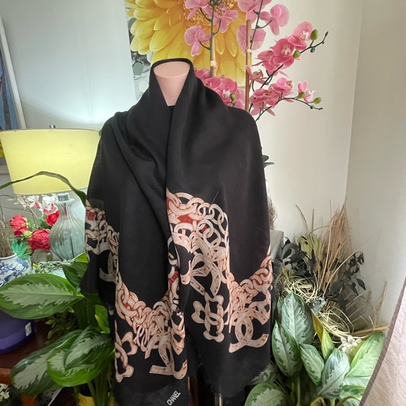 Chanel  Silk/Wool Wrap/Shawl Scarf. - Picture 1 of 16